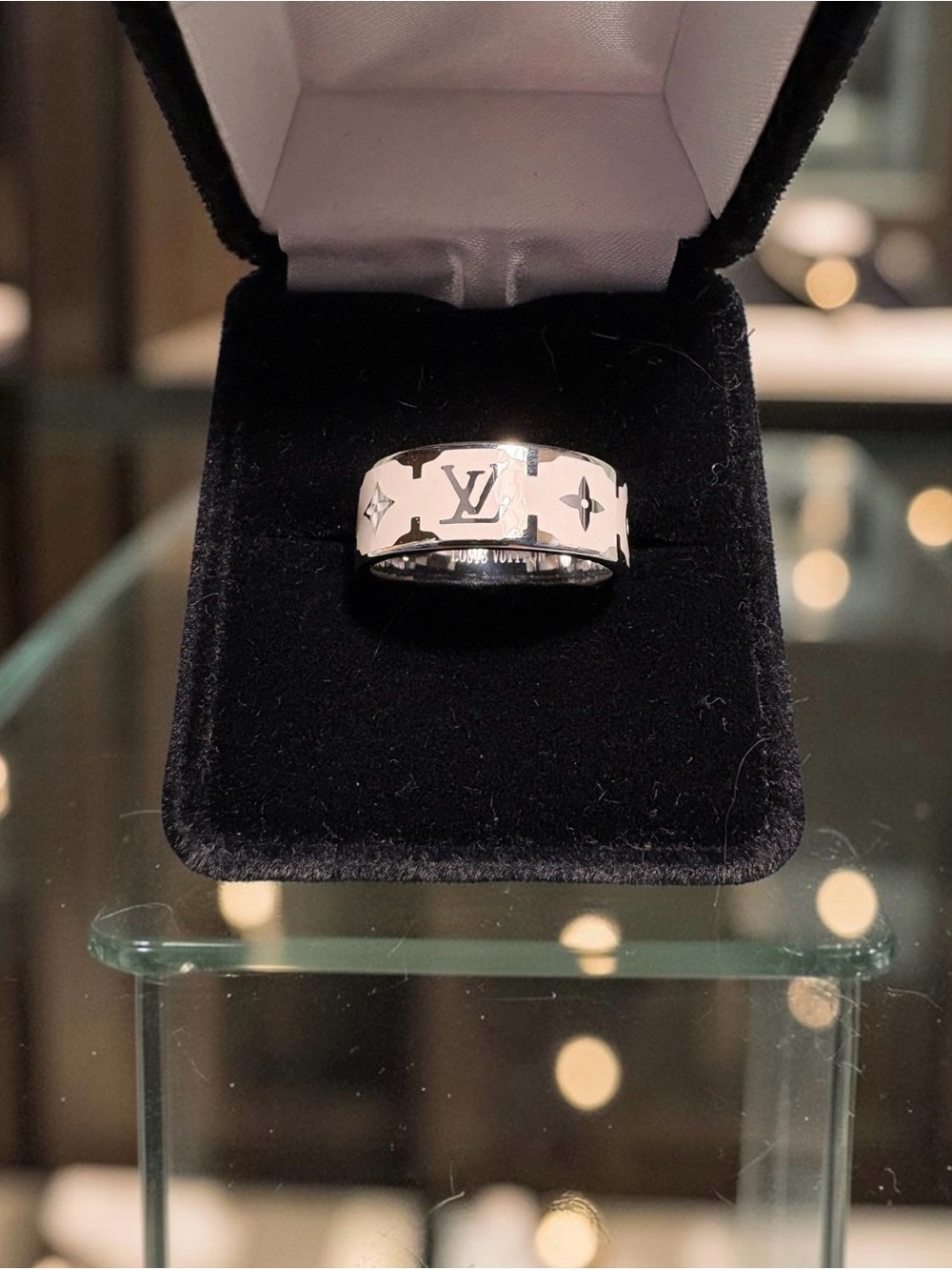 New Stainless Steel White/Silver Tone Band Ring